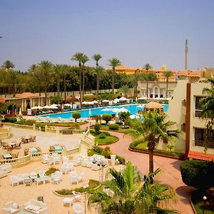 Cataract Pyramids Resort
